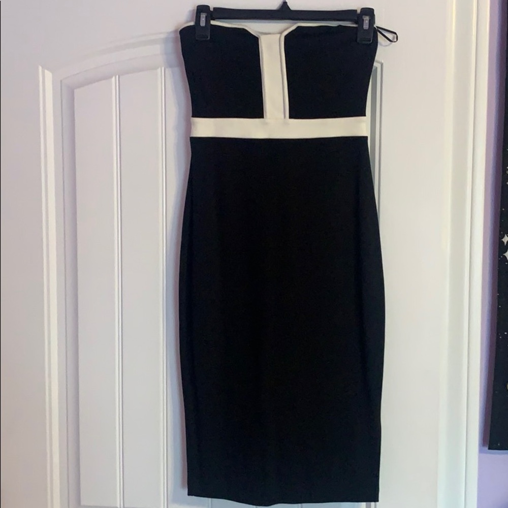 Express Strapless Black and White Skin Tight Dress